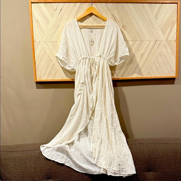 AERIE CREAM MAXI COVER UP ! NWT ! XS - Picture 1 of 5